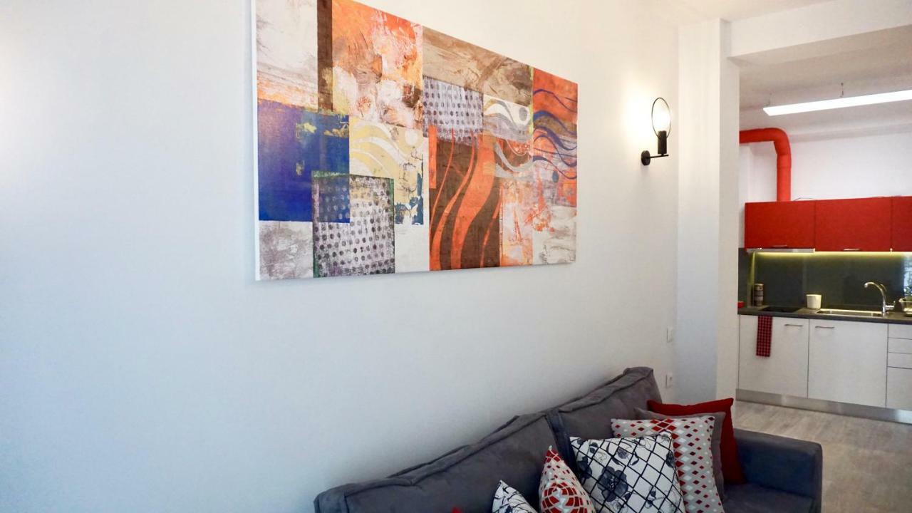 Urban Design Apt In Ateny Zewnętrze zdjęcie