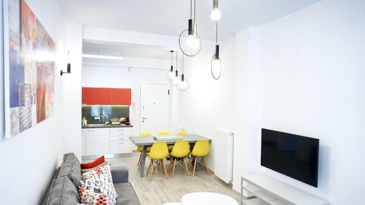 Urban Design Apt In Ateny Zewnętrze zdjęcie